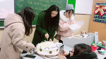 上海外國(guo)語大(da)學(xué)立泰語言文(wén)化學(xué)院英語國(guo)傢(jia)名(míng)校1+1碩士預備(bei)課程(cheng)